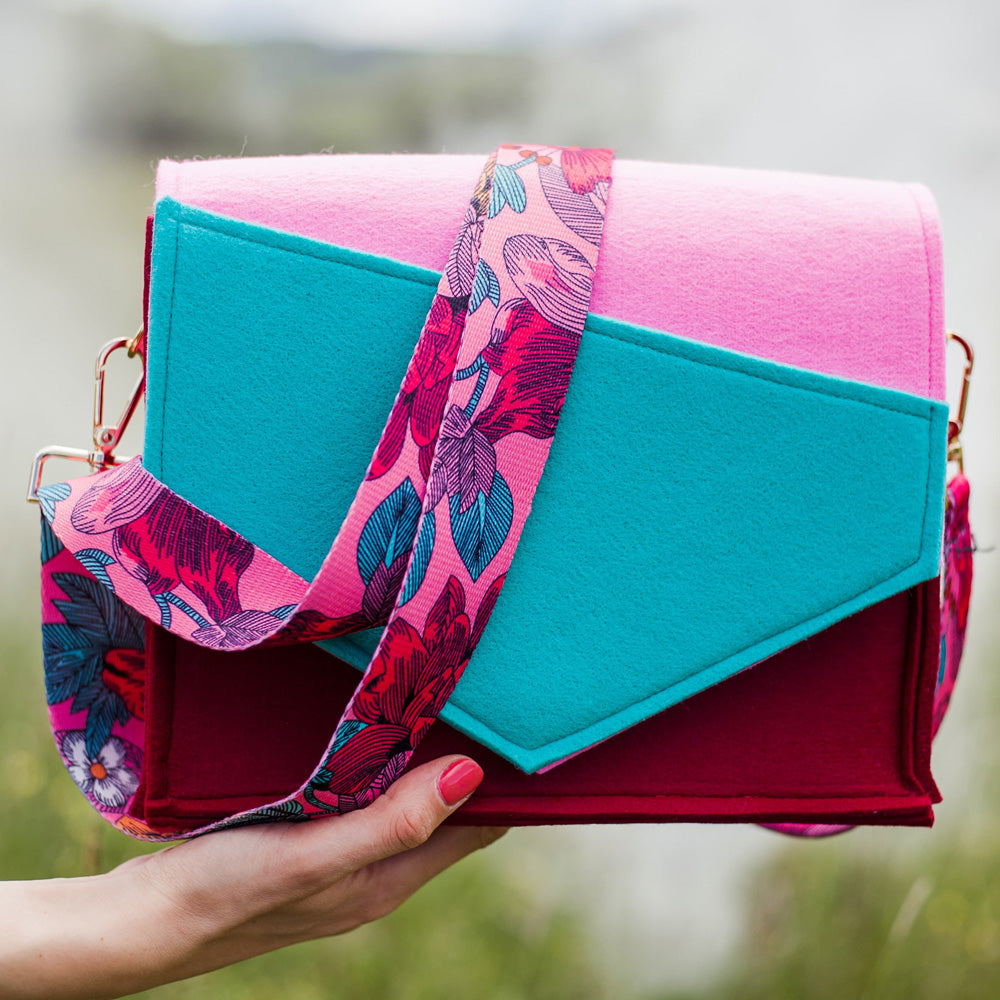 Flower strap bag